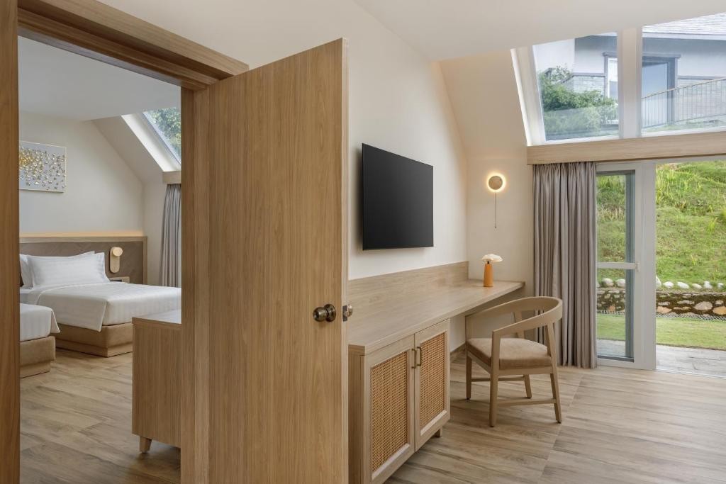 Himalayan Hideaway Resort Pokhara- The Centara Collection|Deluxe Garden Terrace Himalayan Hideaway Resort Pokhara- The Centara Collection|Deluxe Garden Terrace