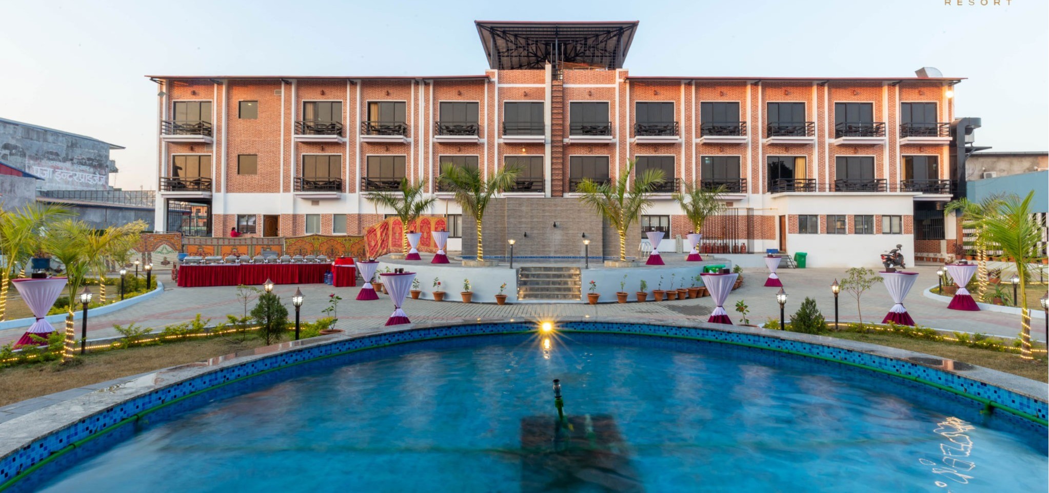 Chitwan Midtown Resort