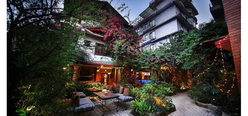 Hotel Middle Path &Spa
