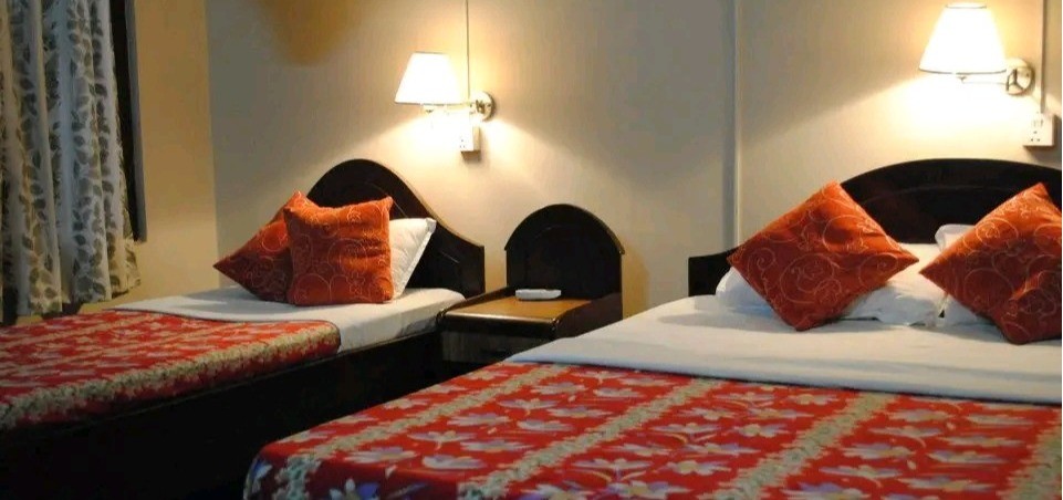 Rhino Lodge And Hotel