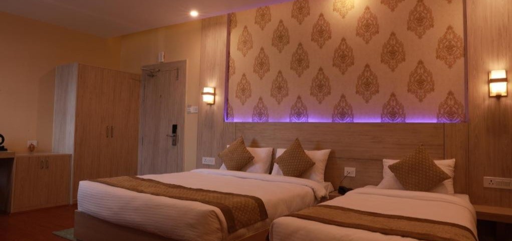 Komal Hotel
