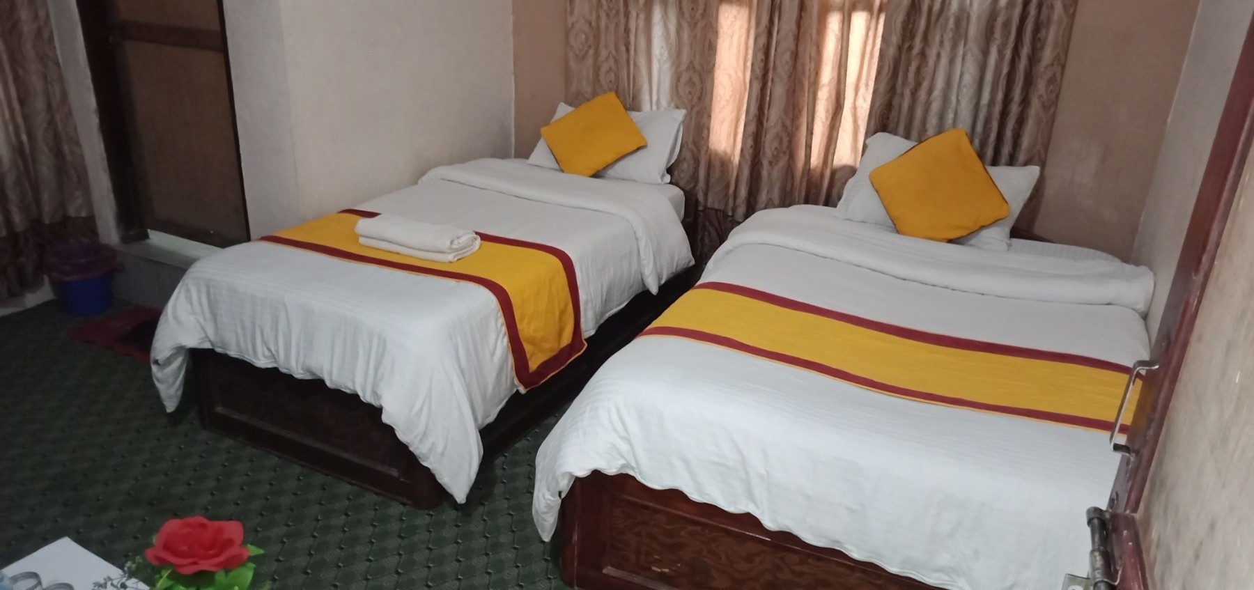 Hotel Pauwa Lamahi