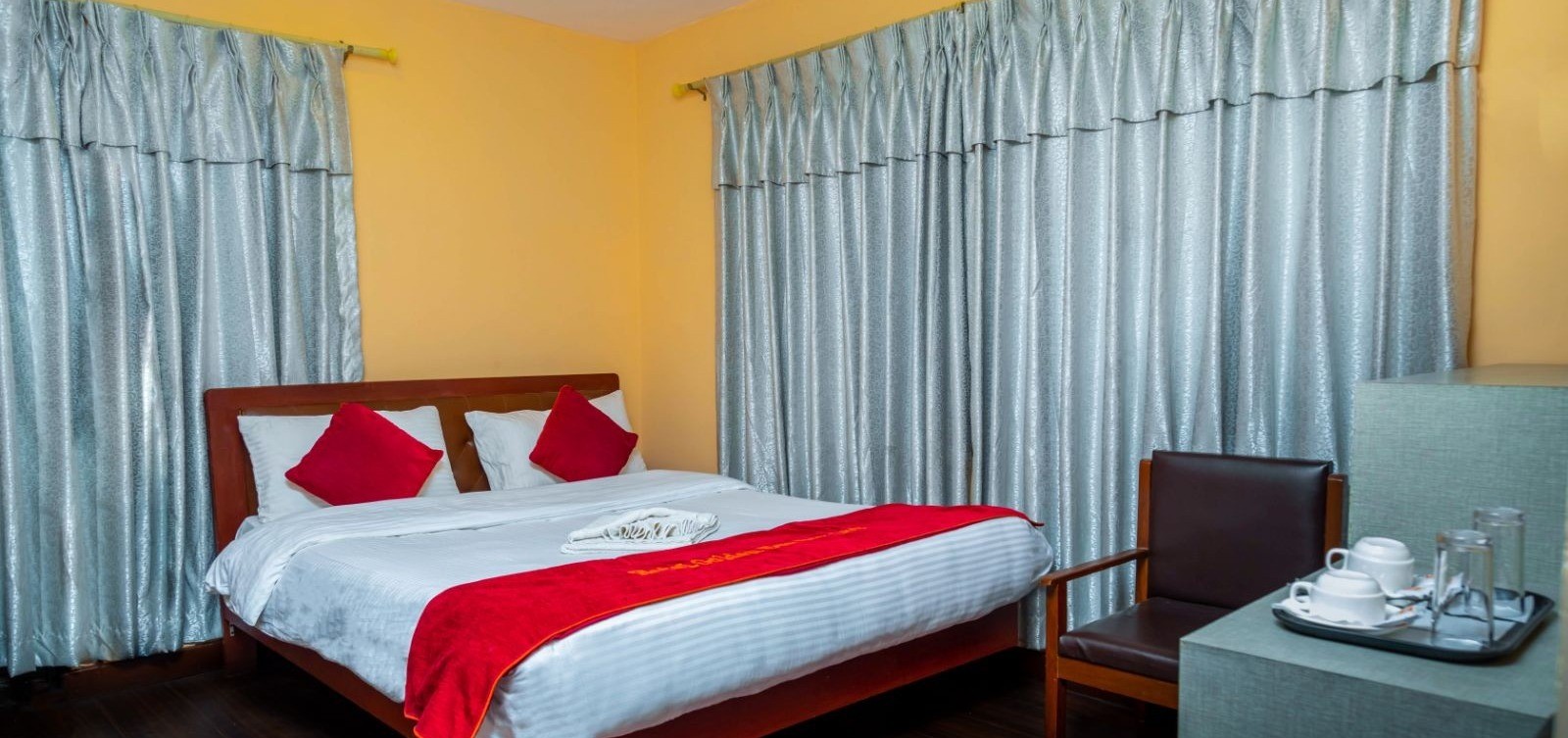 Hotel Golden Eye