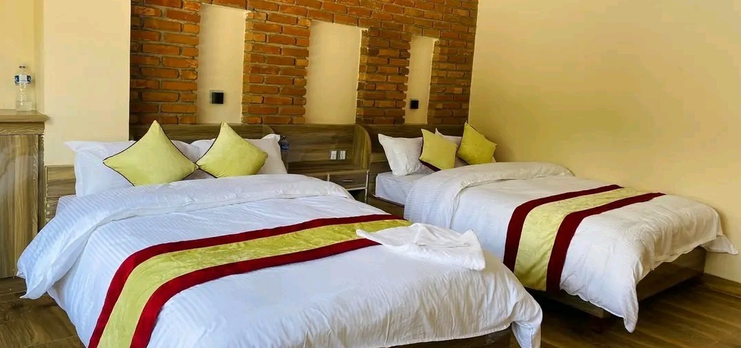 Hotel Highway Seventy Five