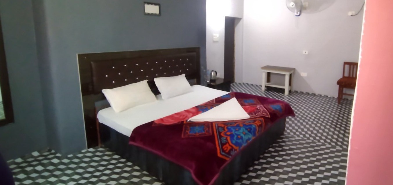 The Hotel Palm