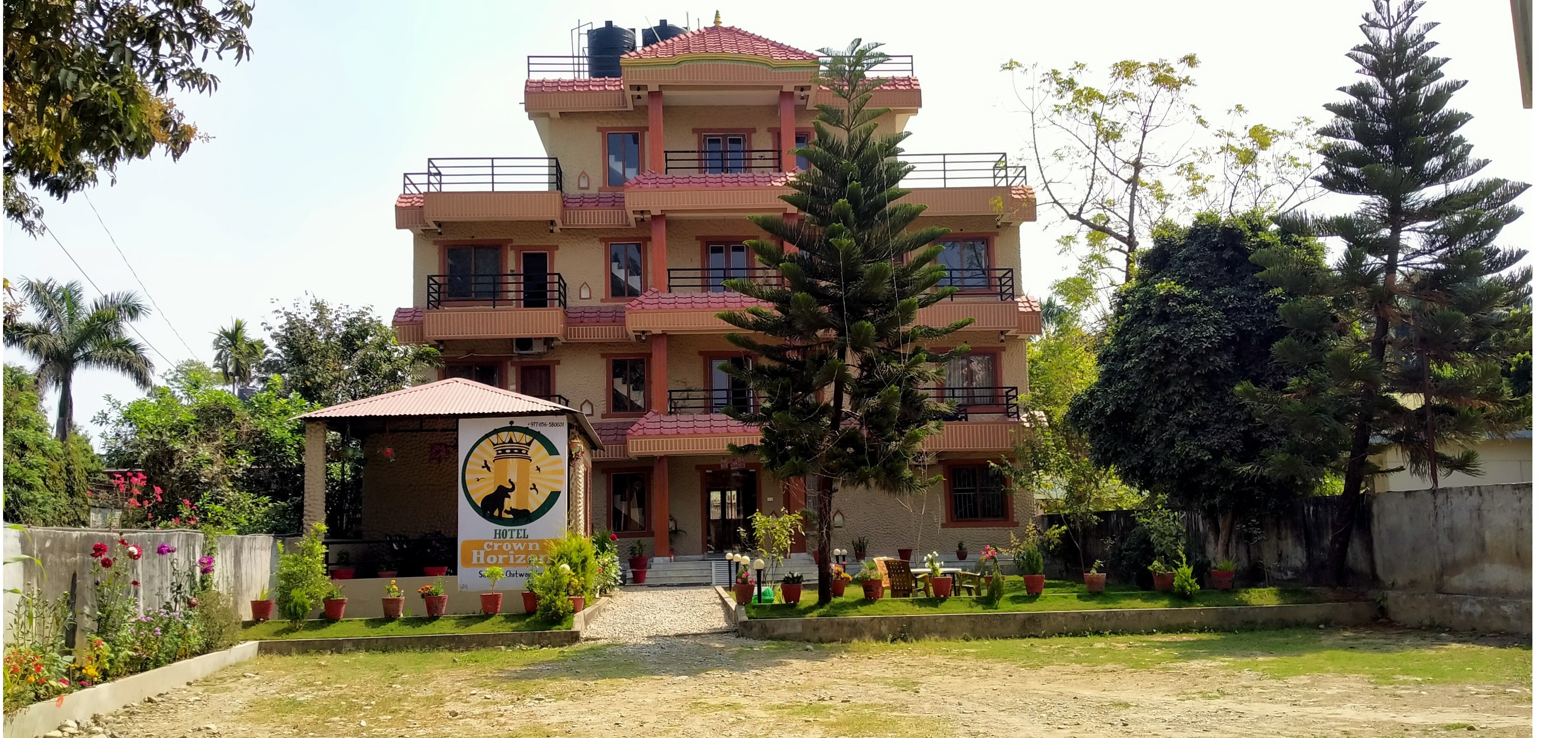 Hotel Crown Horizon
