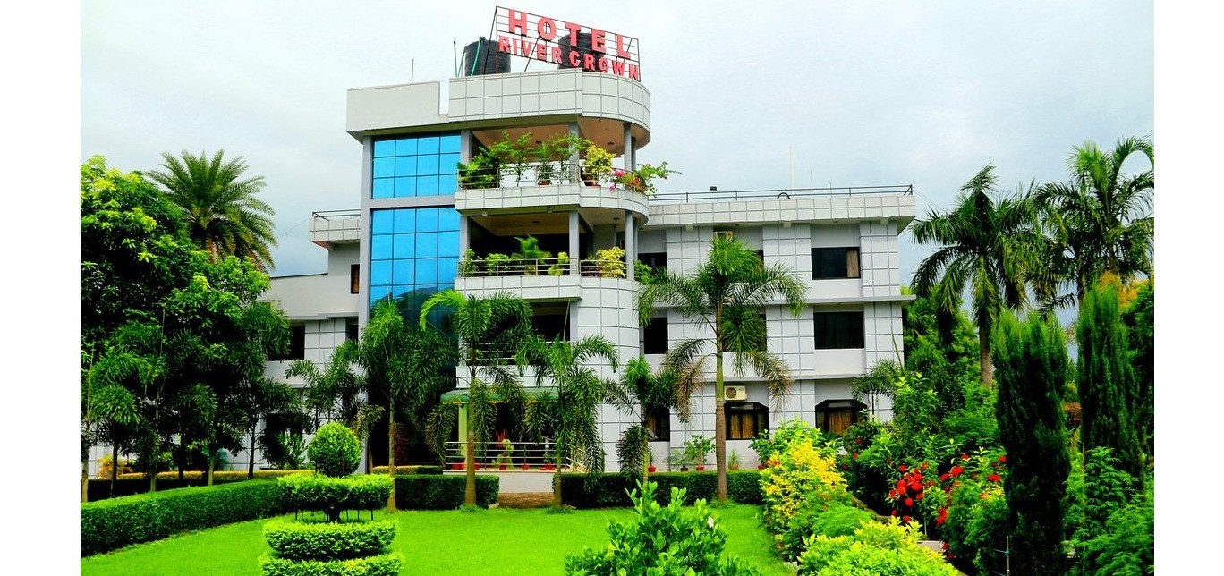 Hotel River Crown