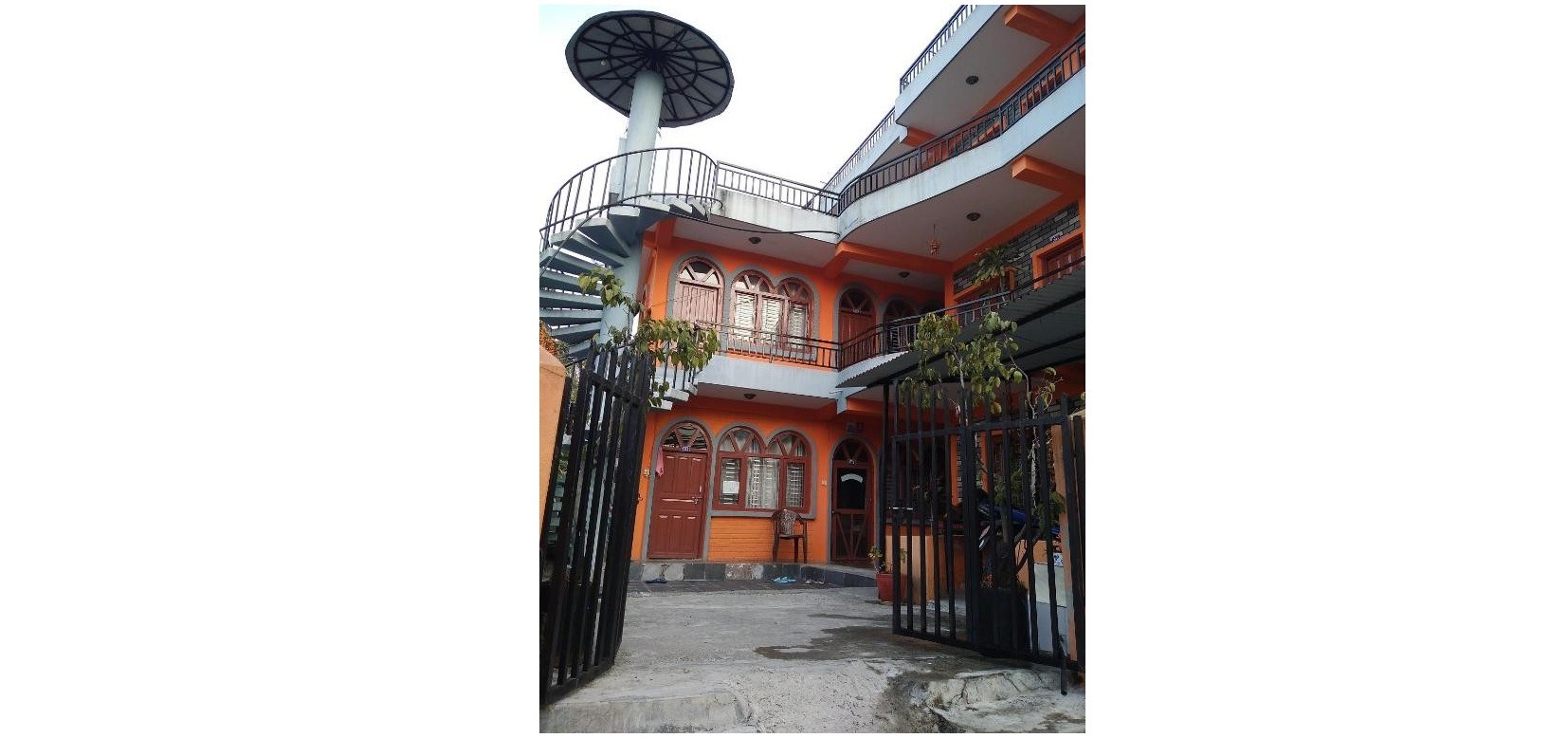 Paramount Guest House