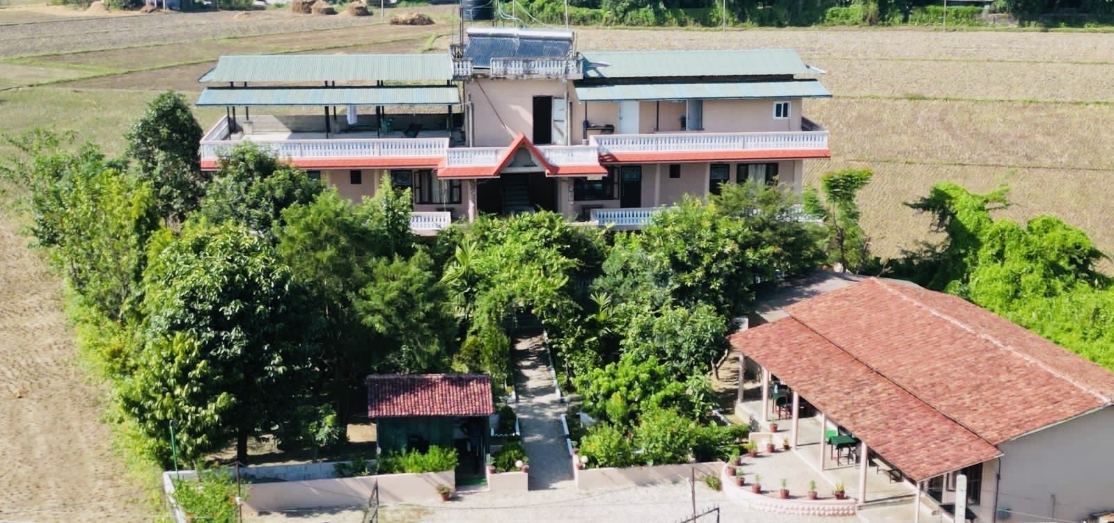 Hotel Tree Tops