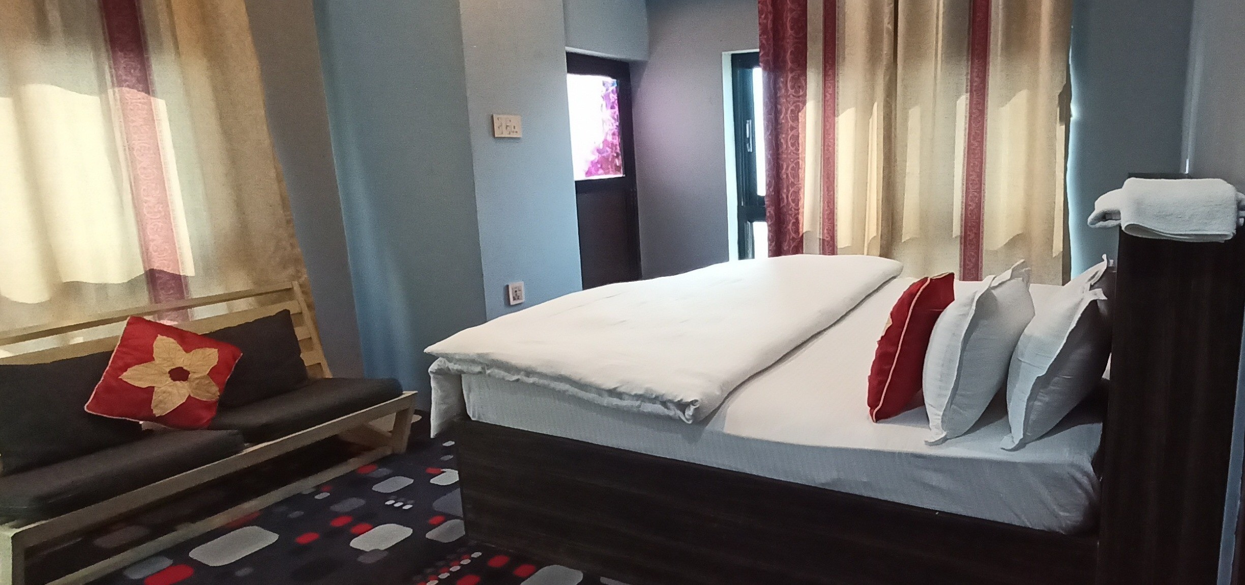 Hotel Panoramic Hilltop