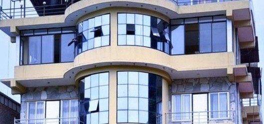 Hotel August International