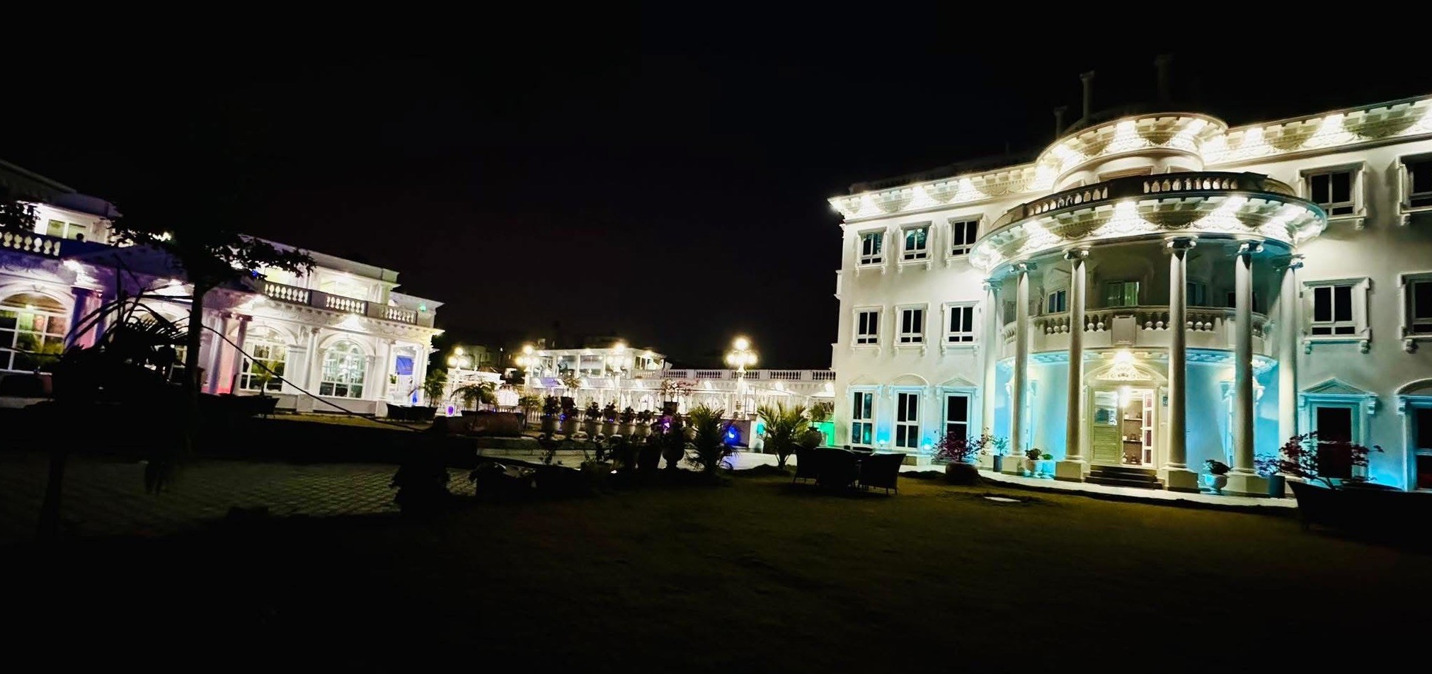 Dream Palace Resort